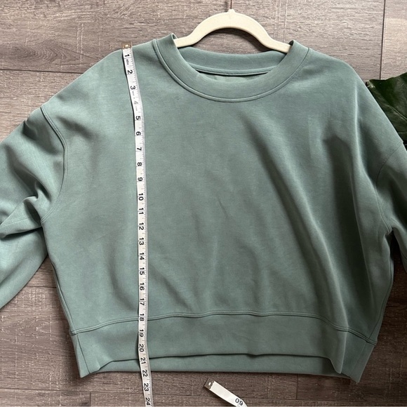 Lululemon Perfectly Oversized Cropped Crew *softstreme - Picture 6 of 7